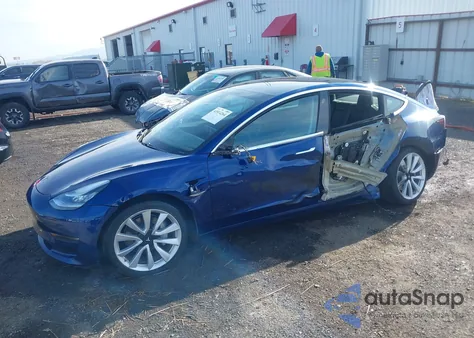2020 Tesla Model 3 Long Range z USA, uszkodzony, nr VIN 5YJ3E1EB0LF620626